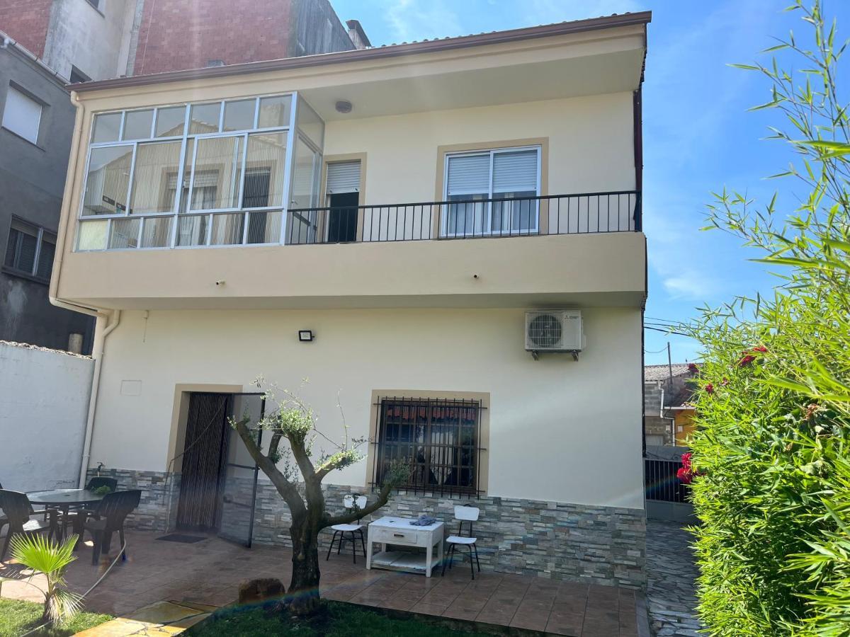 Casa Casares Villa Монфорте де Лемос Екстериор снимка